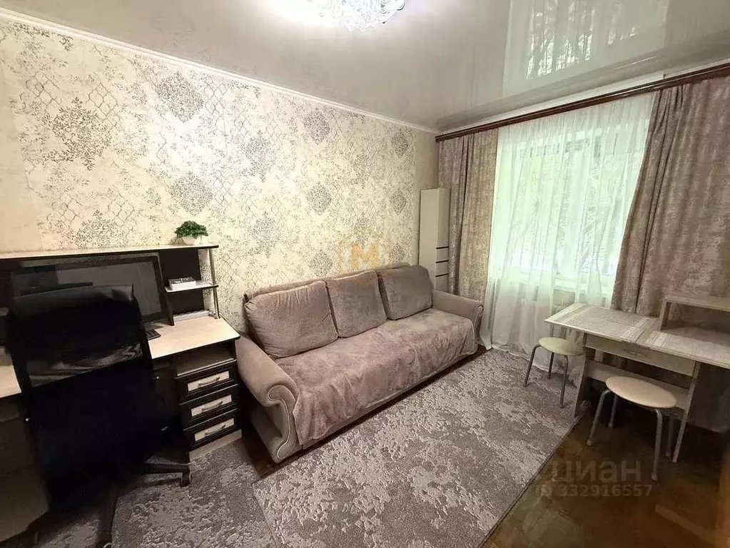 Комната Белгородская область, Белгород ул. 5 Августа, 2 (13.1 м) - Фото 1