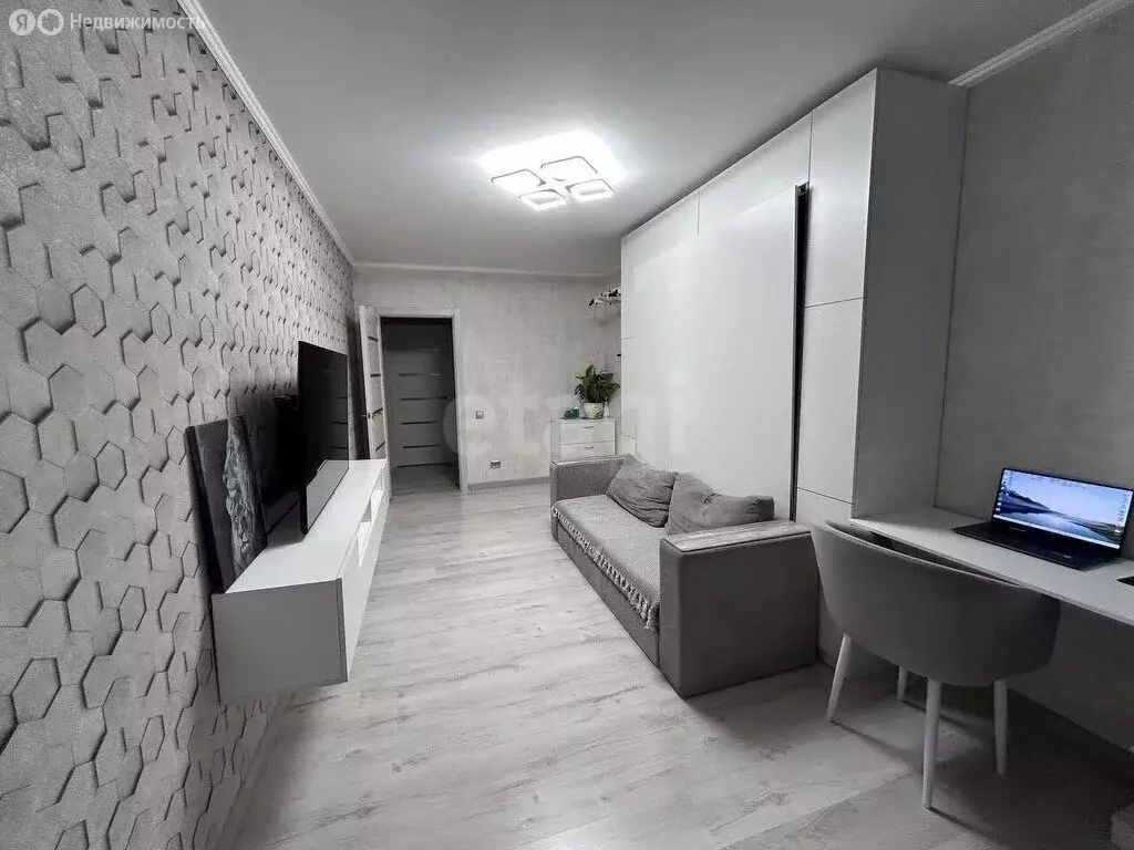 2-комнатная квартира: Пермь, улица Генерала Наумова, 19 (53 м) - Фото 2