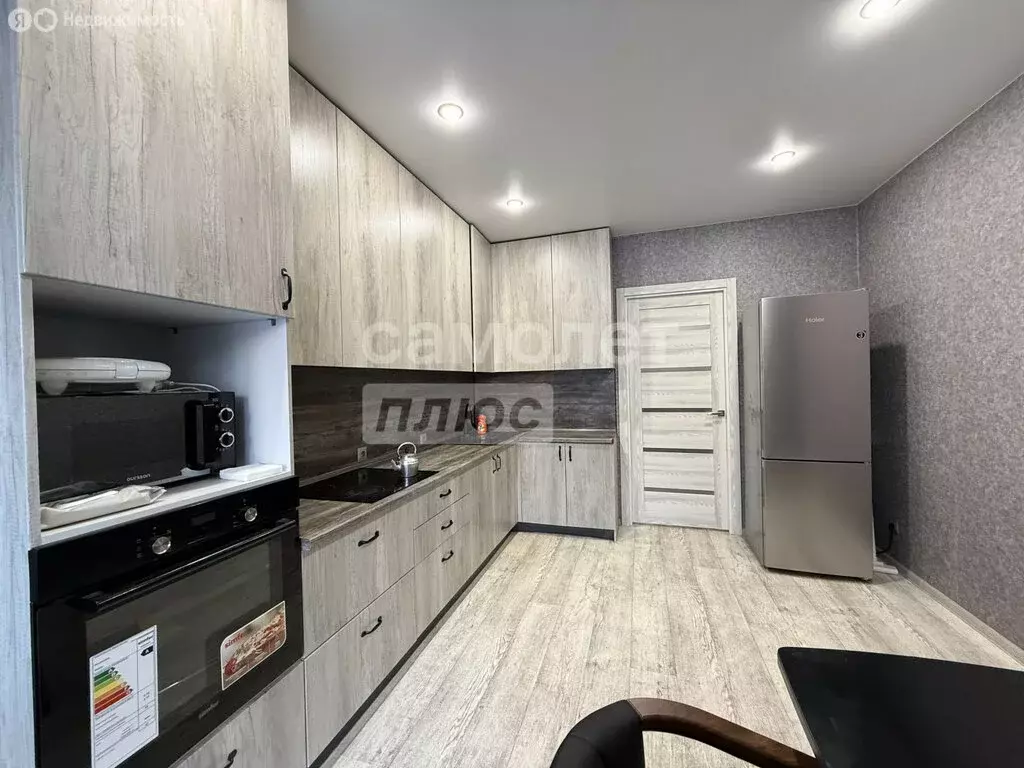 1-комнатная квартира: Волгоград, район Семь Ветров, бульвар 30-летия ... - Фото 1