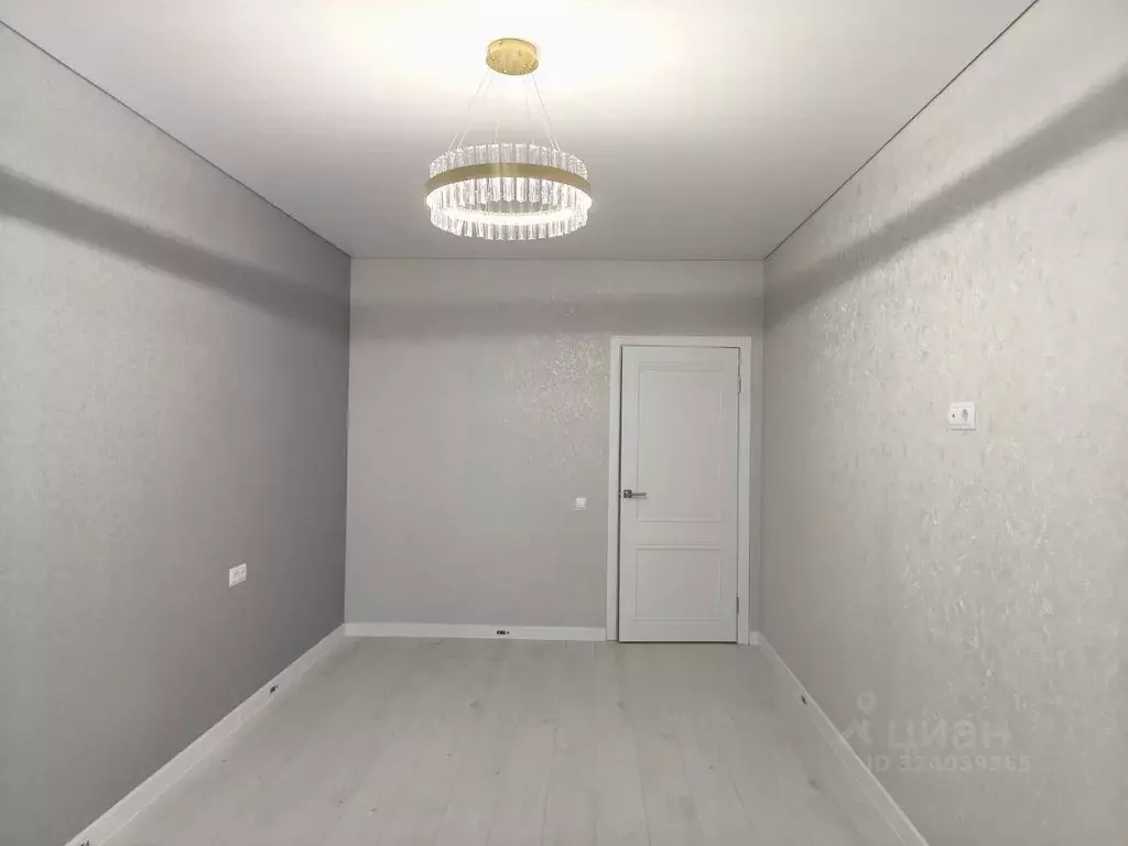 2-к кв. Челябинская область, Челябинск ул. Братьев Кашириных, 111Б ... - Фото 2