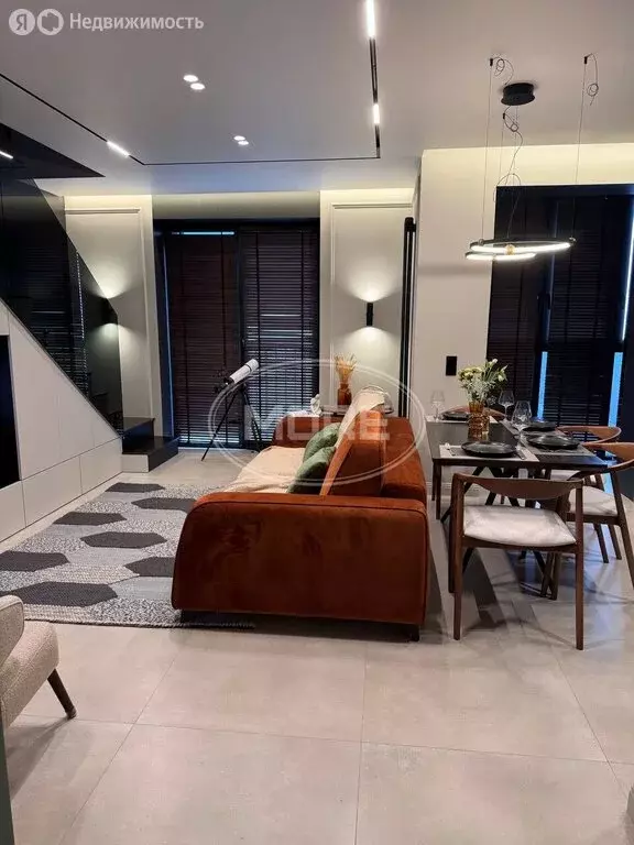 2-комнатная квартира: Зеленоградск, улица Автомобилистов, 9 (80 м) - Фото 1