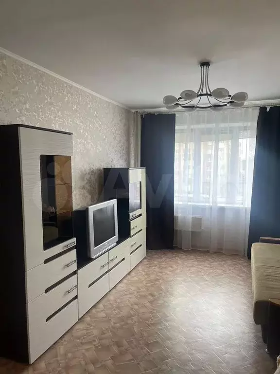 2-к. квартира, 52 м, 6/9 эт. - Фото 0