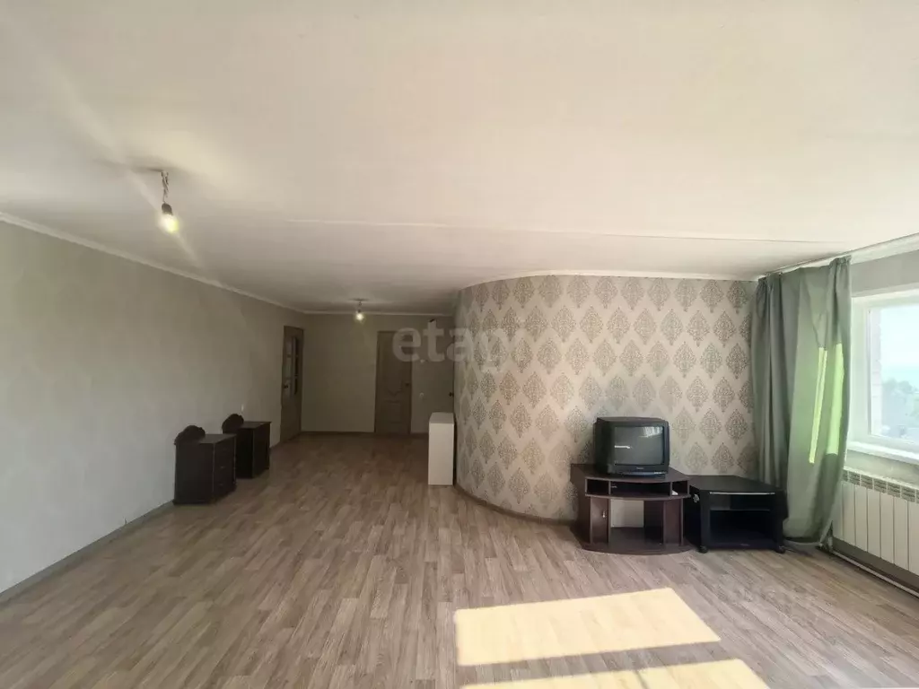 2-к кв. Краснодарский край, Ейск ул. Горького (83.9 м) - Фото 1