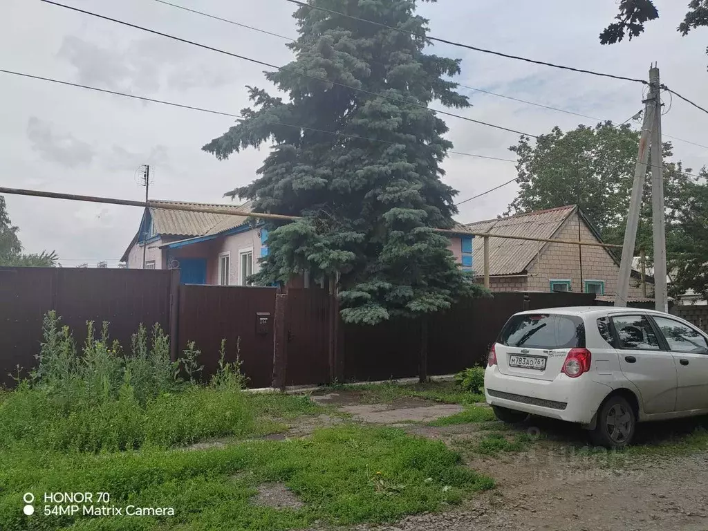 Дом в Ростовская область, Гуково Железнодорожная ул., 204А (62 м) - Фото 1