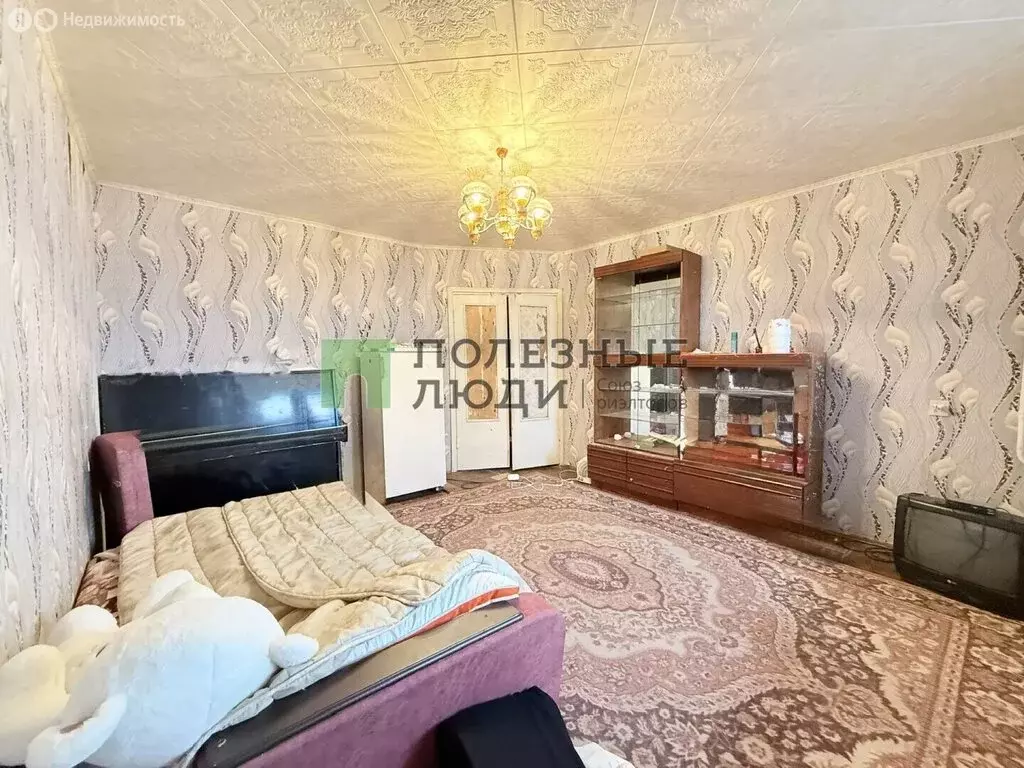 2-комнатная квартира: посёлок городского типа Знаменка, улица 7 ... - Фото 1