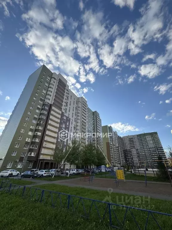 2-к кв. Татарстан, Казань ул. Зилантовская, 20 (65.3 м) - Фото 0