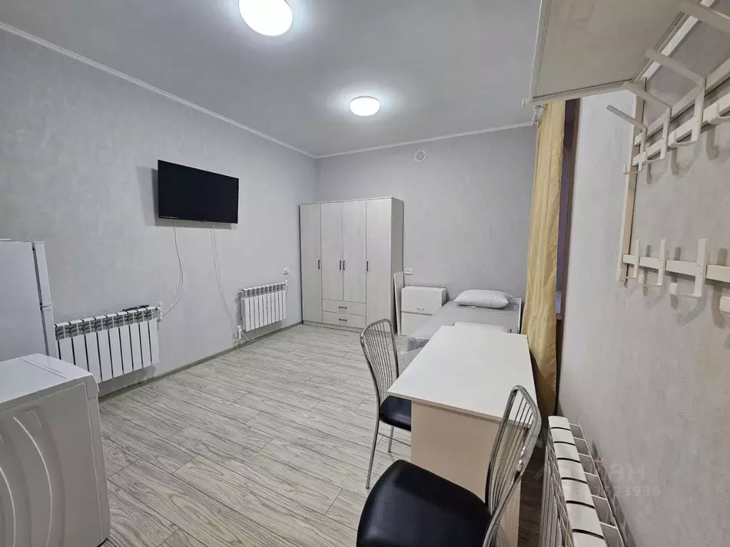 Дом в Крым, Симферополь ул. Красных подпольщиков, 12 (30 м) - Фото 1