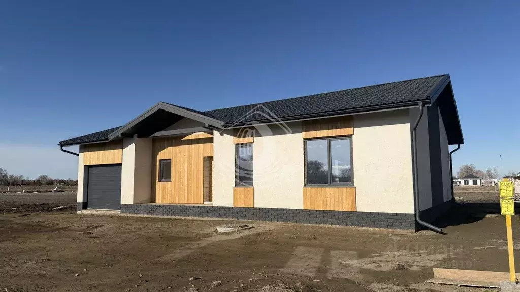 Дом в Алтайский край, Первомайский район, с. Фирсово ул. Оливковая ... - Фото 1