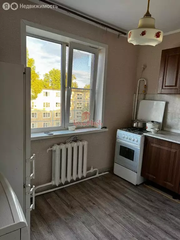 4-комнатная квартира: Лобня, улица Ленина, 7 (60 м) - Фото 0