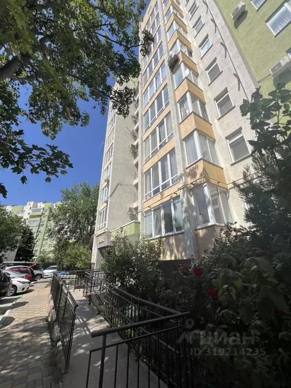 2-к кв. Крым, Симферополь ул. Тургенева, 13А (72.3 м) - Фото 0