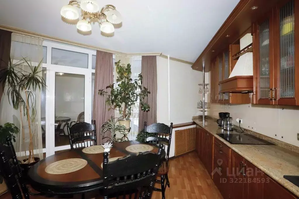 3-к кв. Иркутская область, Иркутск Профсоюзная ул., 6Е (130.8 м) - Фото 2