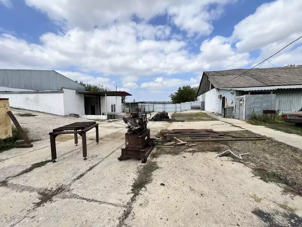Склад в Ростовская область, Новочеркасск Вокзальная ул., 1Б (1200 м) - Фото 0