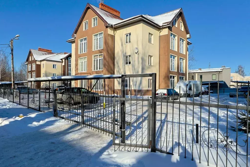 4-к кв. Калининградская область, Гурьевский муниципальный округ, пос. ... - Фото 1