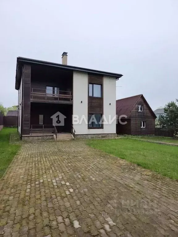 Дом в Московская область, Мытищи городской округ, д. Вешки ул. ... - Фото 1