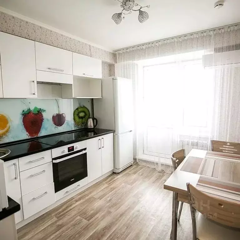 1-к кв. Татарстан, Набережные Челны ул. Раскольникова, 65А (45.0 м) - Фото 1