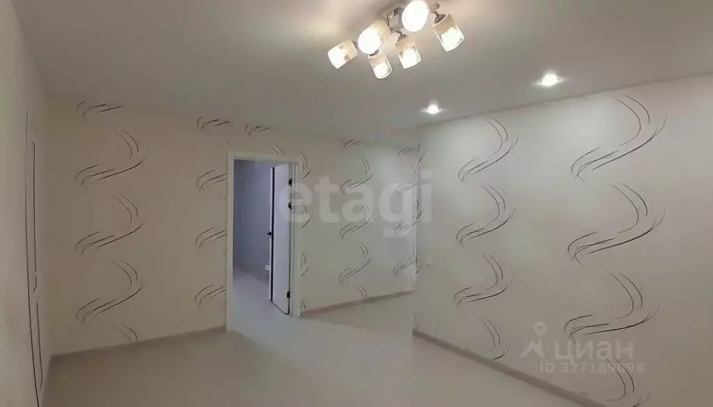 3-к кв. Удмуртия, Ижевск ул. Труда, 16 (56.5 м) - Фото 1