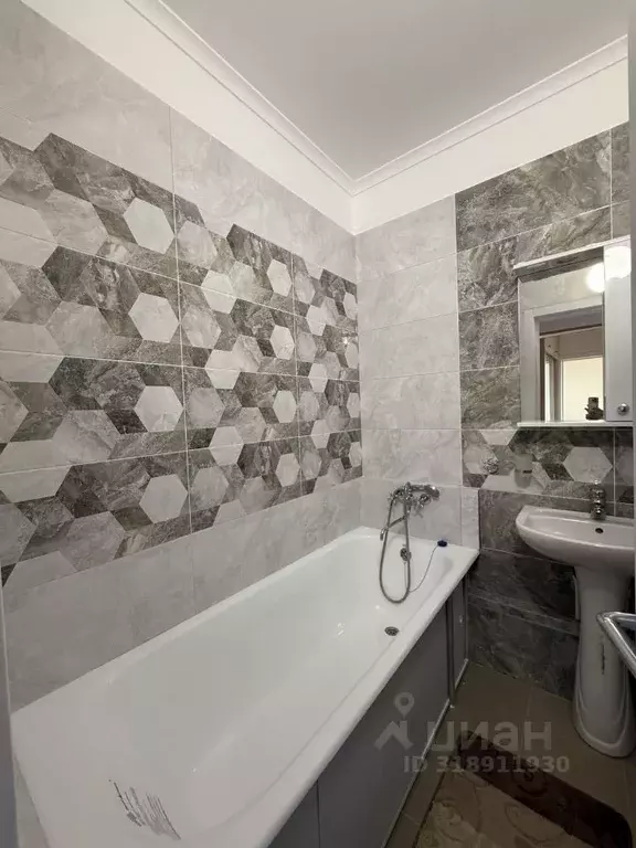 2-к кв. Краснодарский край, Сочи ул. Тимирязева, 44А (55.0 м) - Фото 0