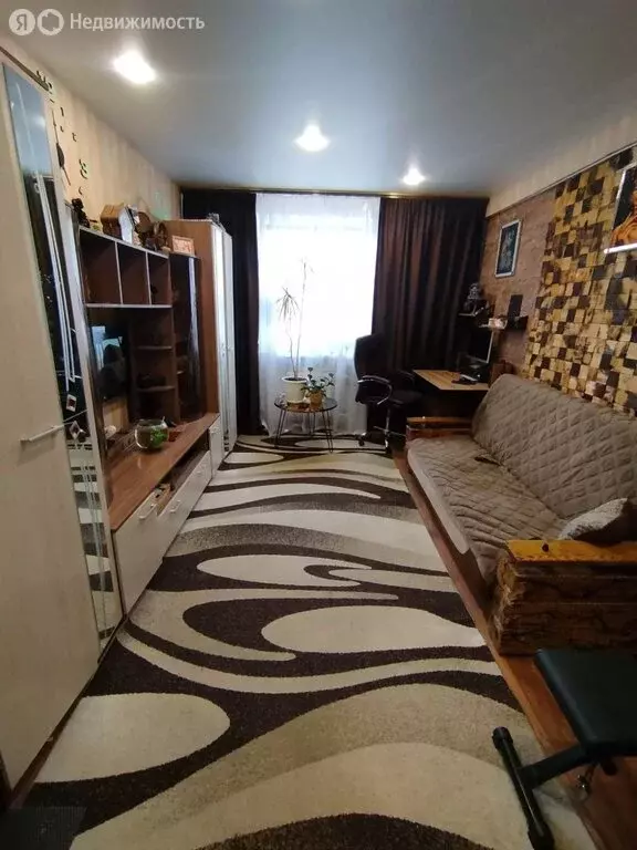 2-комнатная квартира: Клинцы, Октябрьская улица, 7 (60.6 м) - Фото 1