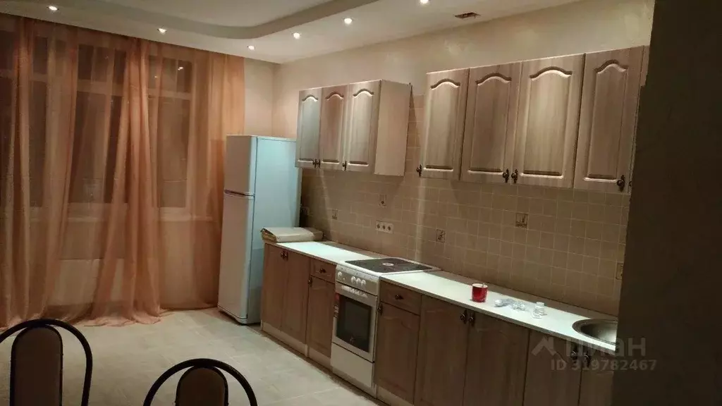 3-к кв. Москва пос. Коммунарка, ул. Бачуринская, 21 (120.0 м) - Фото 0