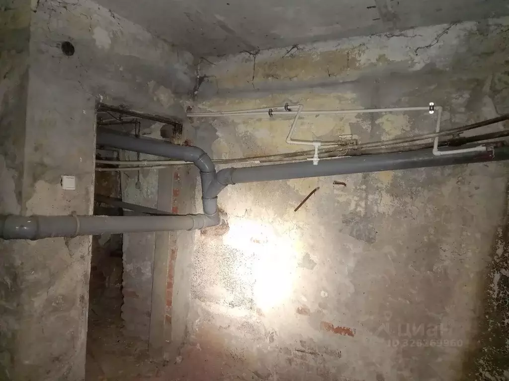 Помещение свободного назначения в Пермский край, Пермь ул. Революции, ... - Фото 2