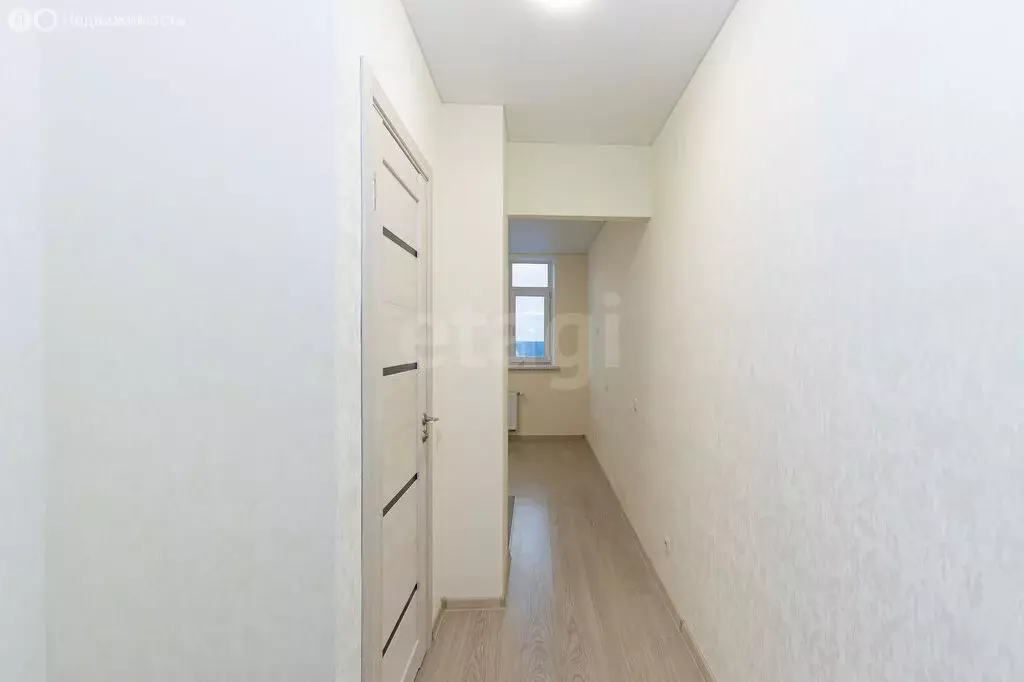 Квартира-студия: Тюмень, улица Менжинского, 60 (27.5 м) - Фото 1