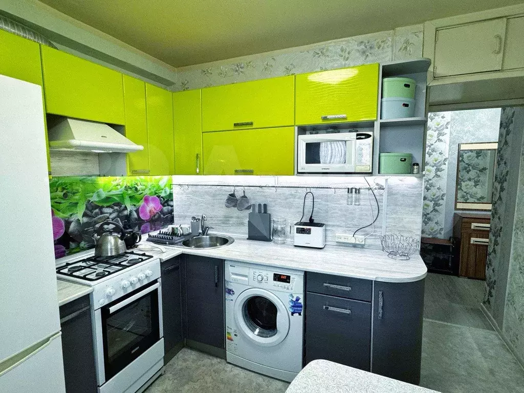 2-к. квартира, 44 м, 9/9 эт. - Фото 0