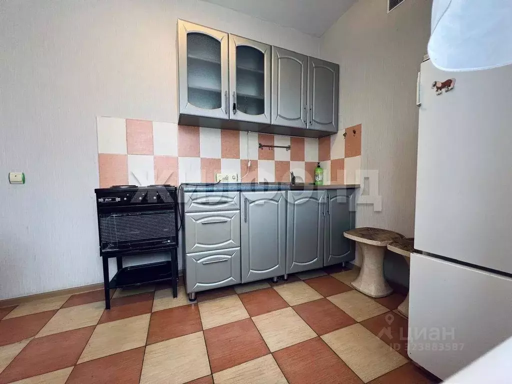 1-к кв. Томская область, Томск Каштак-4 мкр, ул. Кошурникова, 5 (34.0 ... - Фото 1