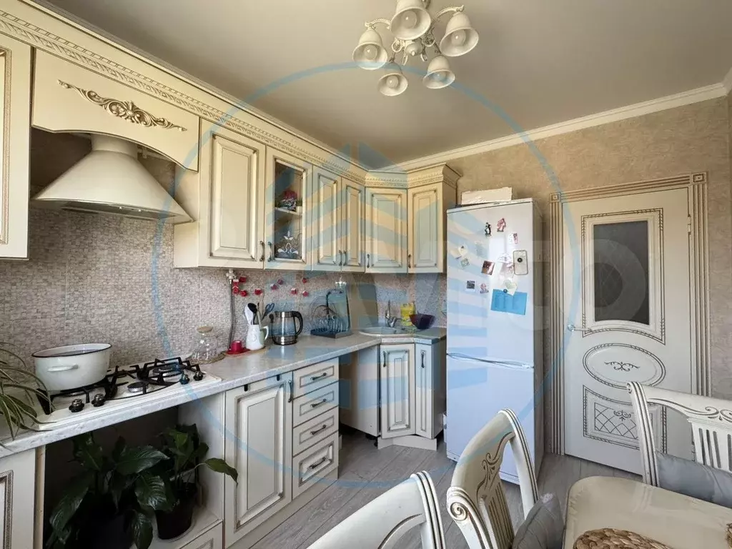 1-к. квартира, 41,7 м, 1/5 эт. - Фото 0