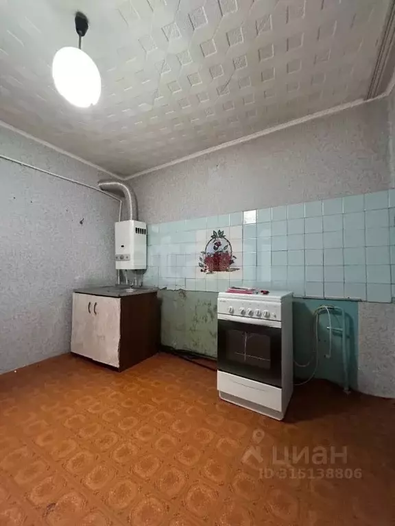 2-к кв. Коми, Усинск ул. 60 лет Октября, 1 (50.5 м) - Фото 0