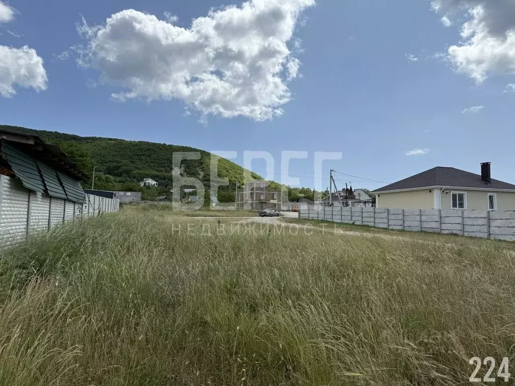 Участок в Севастополь с. Орлиное, ул. Урожайная (5.0 сот.) - Фото 2