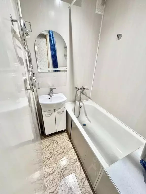 3-к кв. Волгоградская область, Волгоград Пятиморская ул., 18 (62.0 м) - Фото 1