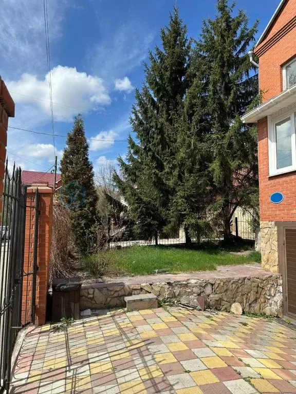 Коттедж в Омская область, Омск ул. Правый Берег Иртыша (305 м) - Фото 1