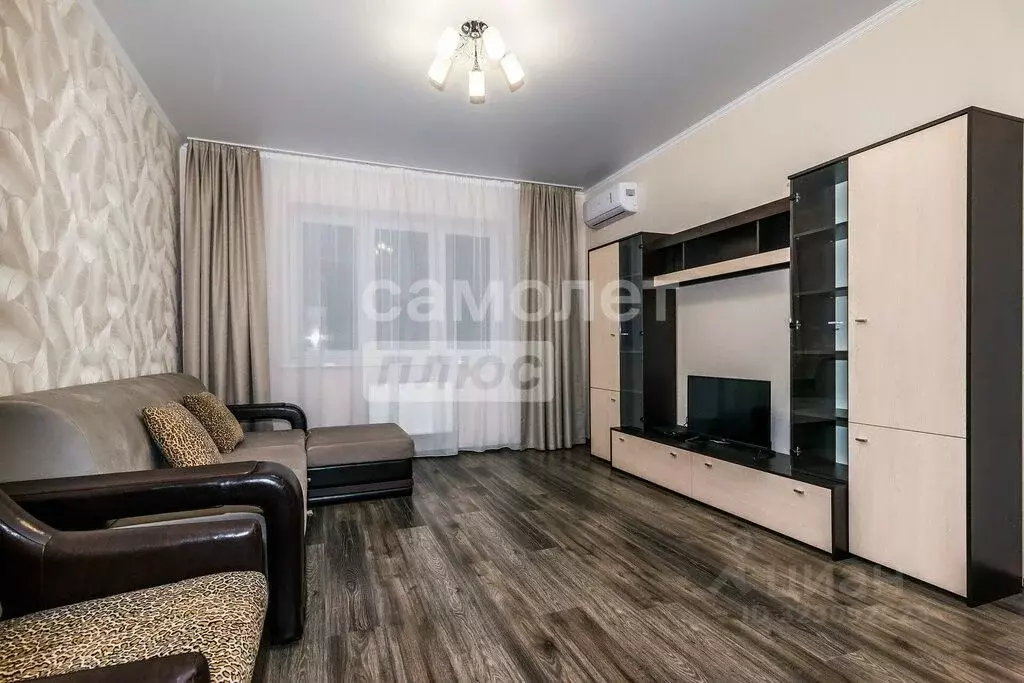 1-к кв. Свердловская область, Екатеринбург Вторчермет жилрайон, пер. ... - Фото 1