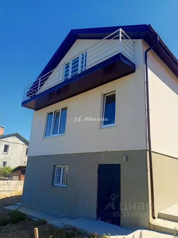 Дом в Крым, Симферопольский район, Добровское с/пос, с. Лозовое ул. ... - Фото 1