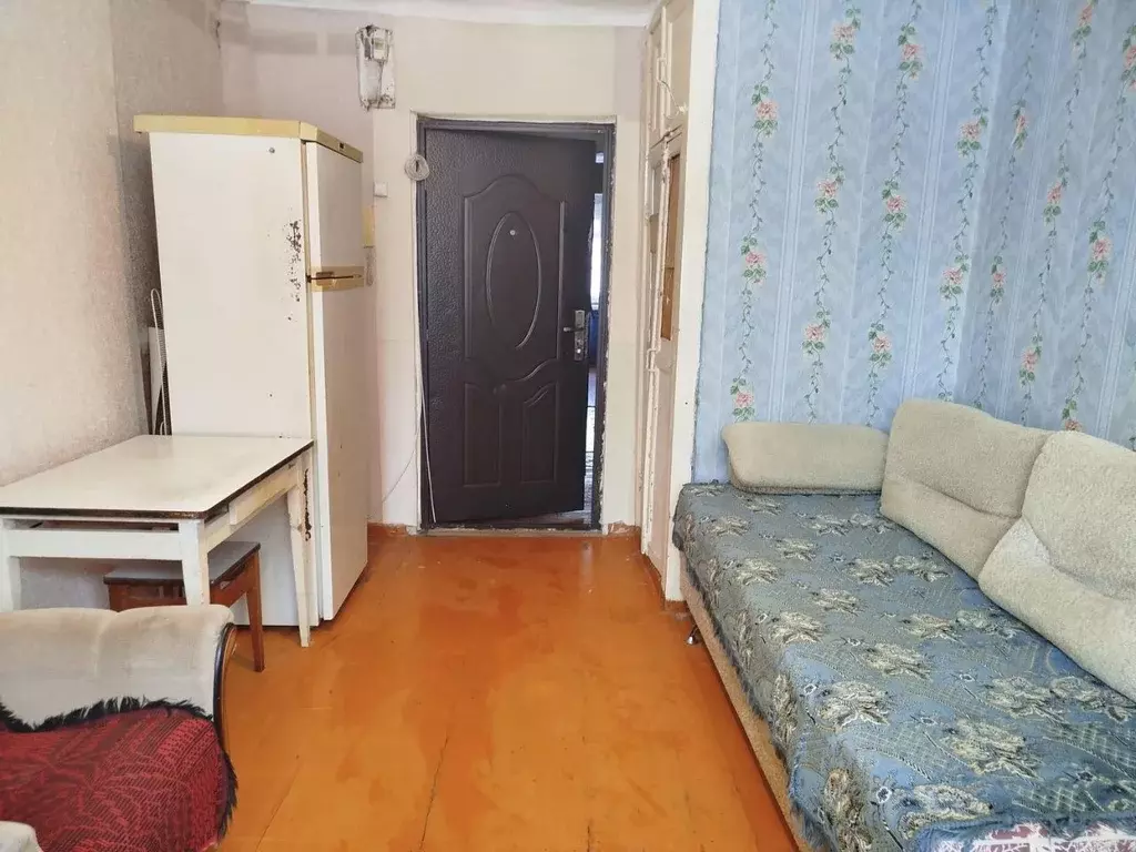 Комната Омская область, Омск ул. Петра Ильичева, 2 (14.0 м) - Фото 1