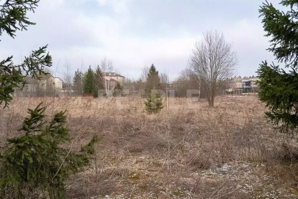 Участок в Московская область, Красногорск городской округ, д. ... - Фото 1
