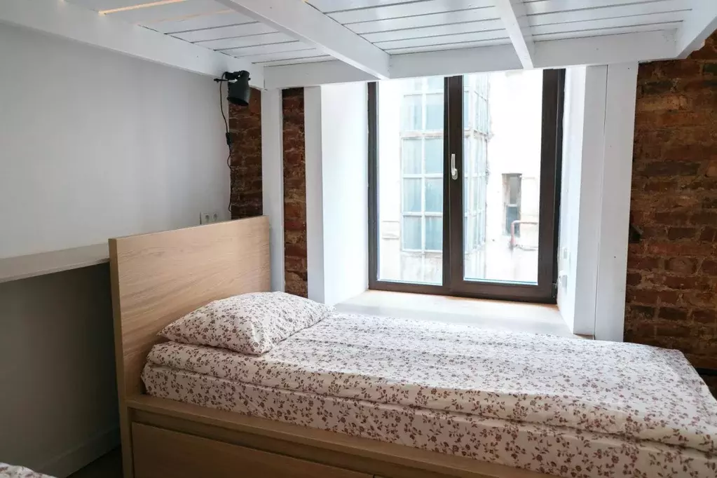Комната Санкт-Петербург Большая Морская ул., 21 (19.0 м) - Фото 1