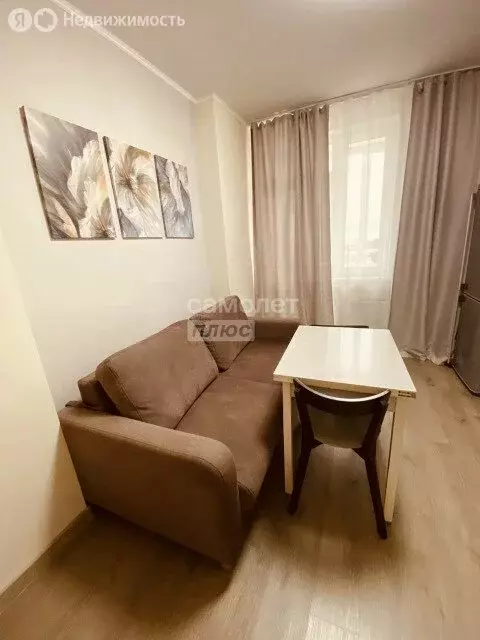 1-комнатная квартира: Екатеринбург, Ухтомская улица, 3 (38.1 м) - Фото 1