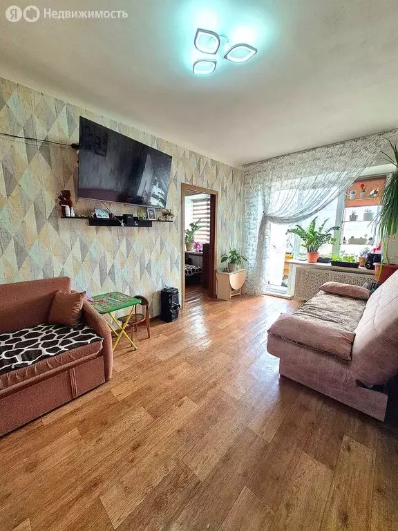 2-комнатная квартира: Краснокамск, Большевистская улица, 52 (44.2 м) - Фото 1