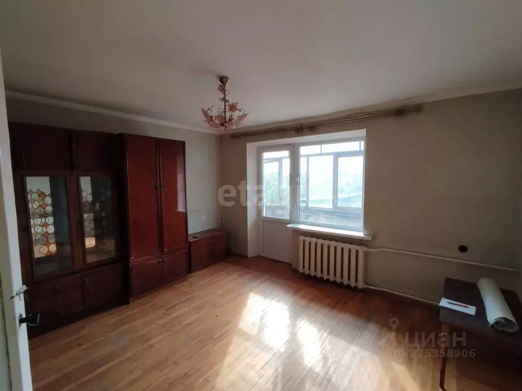 3-к кв. Адыгея, Майкоп ул. 2-я Некрасова, 3 (72.4 м) - Фото 0