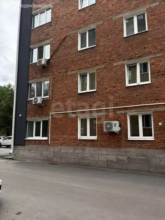 Квартира-студия: Тюмень, улица Мельникайте, 83 (17 м) - Фото 2