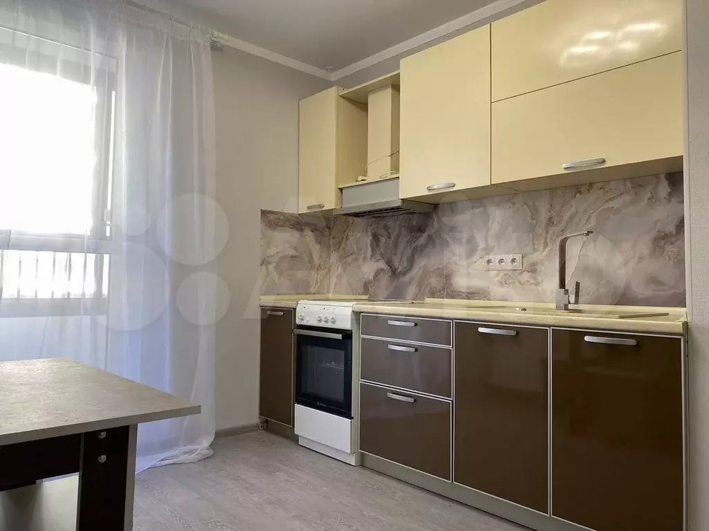 3-к. квартира, 65 м, 2/10 эт. - Фото 1