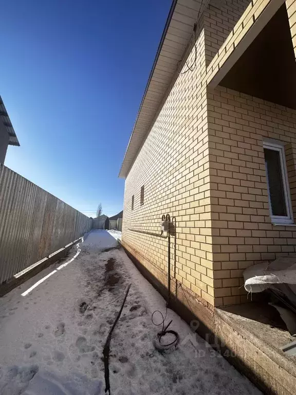 Дом в Оренбургская область, Оренбургский район, с. Подгородняя ... - Фото 1