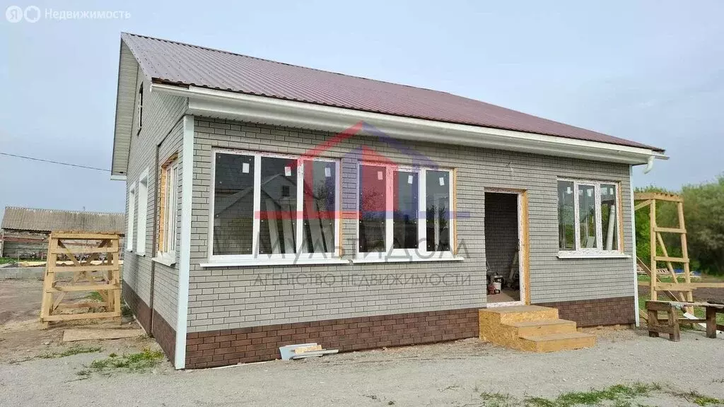 Дом в Старооскольский городской округ, село Курское, Дорожная улица ... - Фото 0