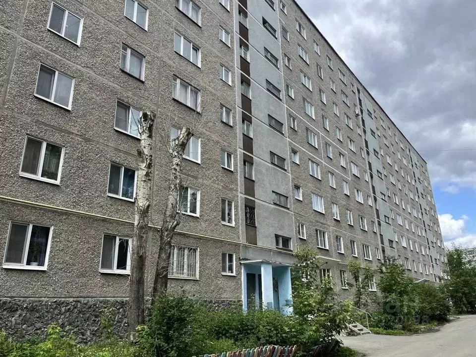3-к кв. Свердловская область, Екатеринбург ул. Пехотинцев, 17 (58.0 м) - Фото 0