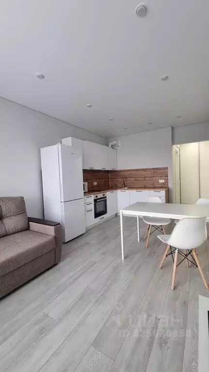 1-к кв. Свердловская область, Екатеринбург ул. Хуторская, 1/6 (40.1 м) - Фото 2