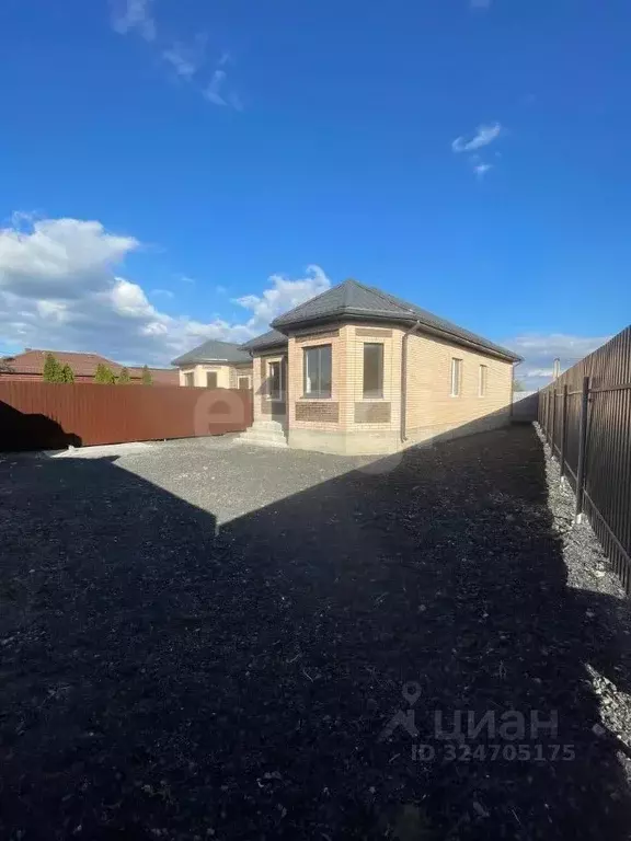 Дом в Ростовская область, Батайск Сальская ул. (89 м) - Фото 1