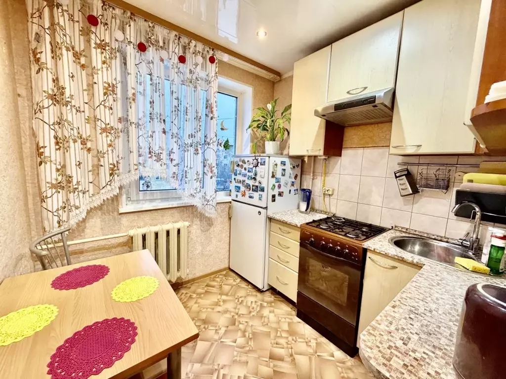 2-к кв. Мурманская область, Мурманск ул. Академика Книповича, 44 (43.2 ... - Фото 1