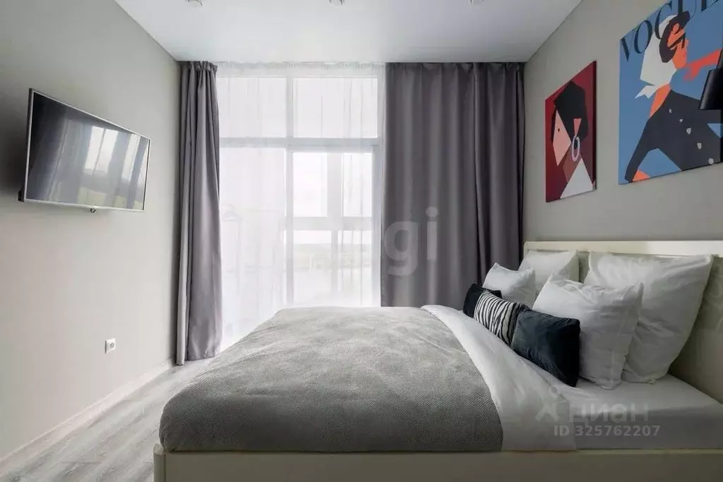 Студия Тюменская область, Тюмень ул. Павла Никольского, 10к1блок1 ... - Фото 1