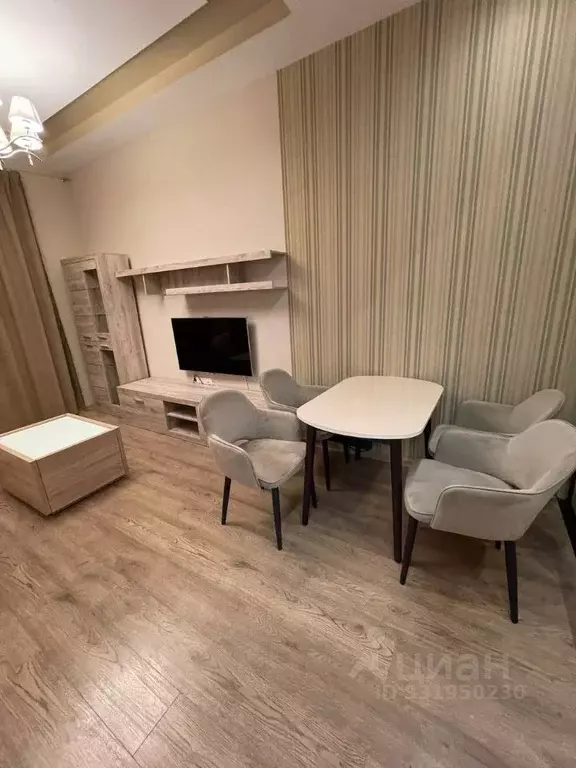 2-к кв. Санкт-Петербург Суворовский просп., 61 (72.2 м) - Фото 1